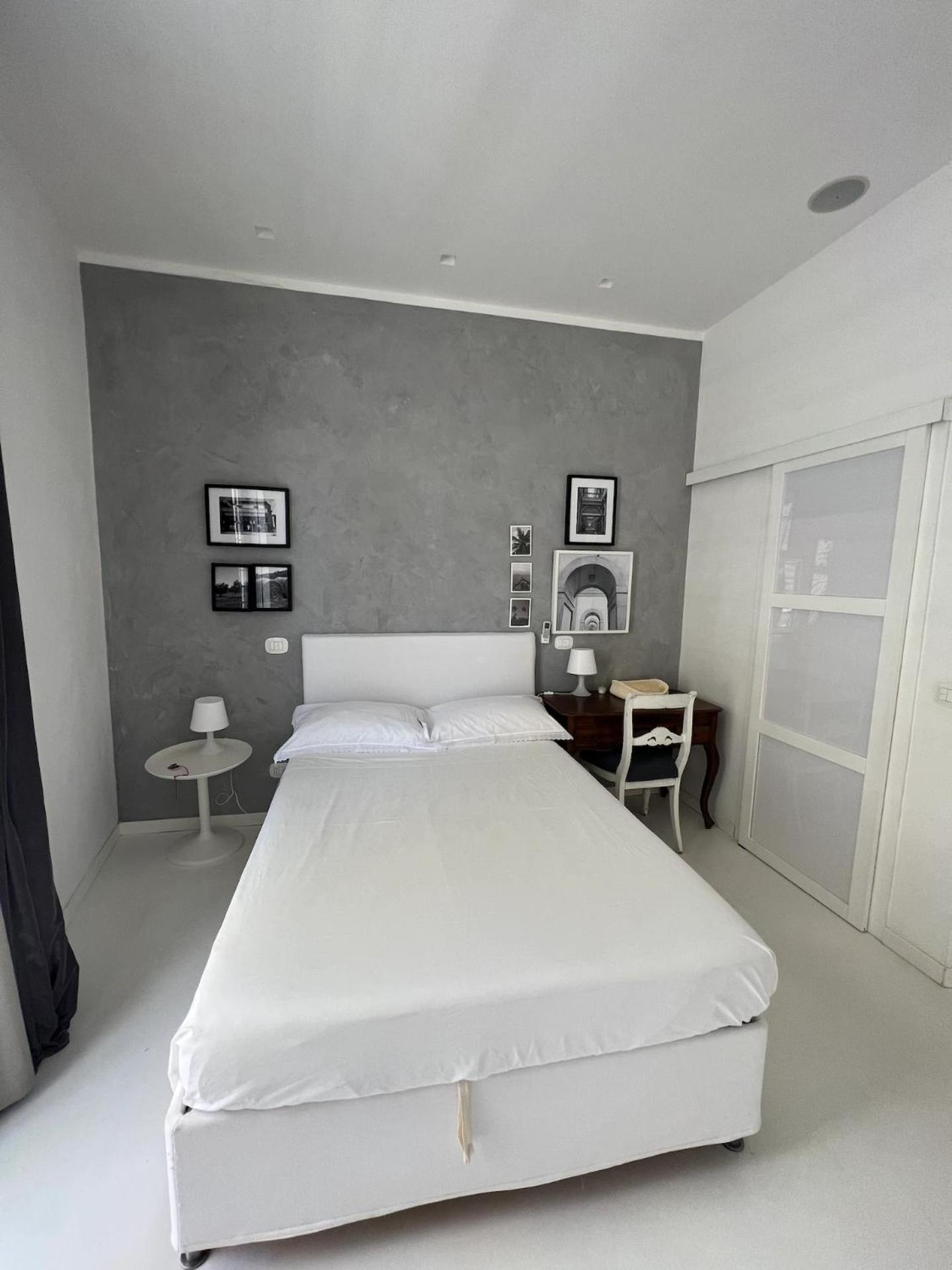 Rome, Beautiful Apartment In A Vintage Building Lido di Ostia Bagian luar foto