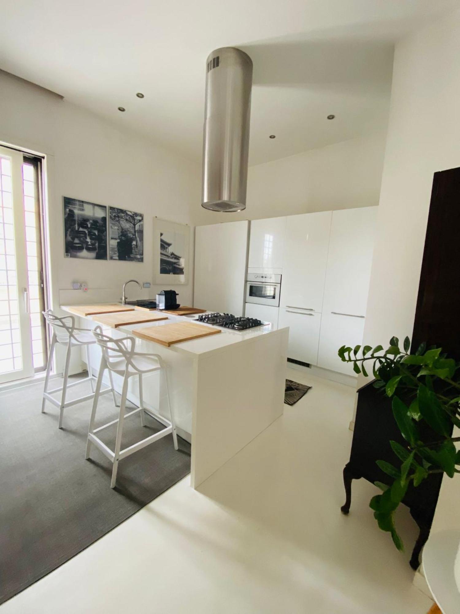 Rome, Beautiful Apartment In A Vintage Building Lido di Ostia Bagian luar foto